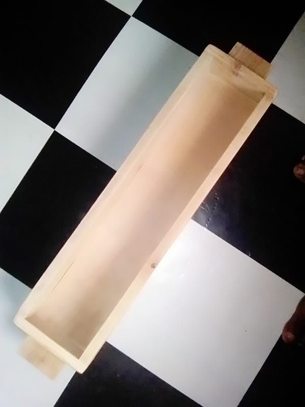 wood mold stand